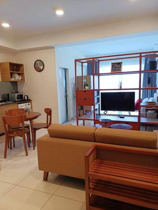 Timurbay Seafront Residence By Ozzy Azizi Kuantan Dış mekan fotoğraf